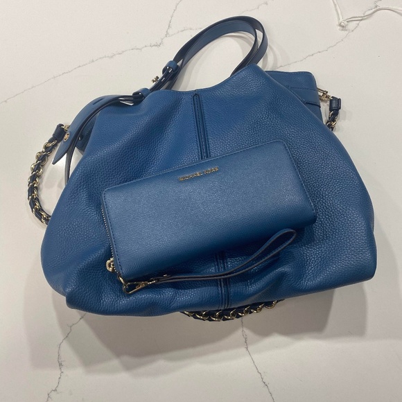Michael Kors Handbag And Matching Wallet Set - Picture 1 of 3